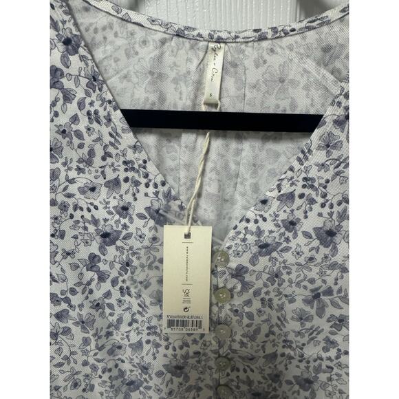 Rylee + Cru blue floral Maddie blouse nwt Small - Picture 4 of 5